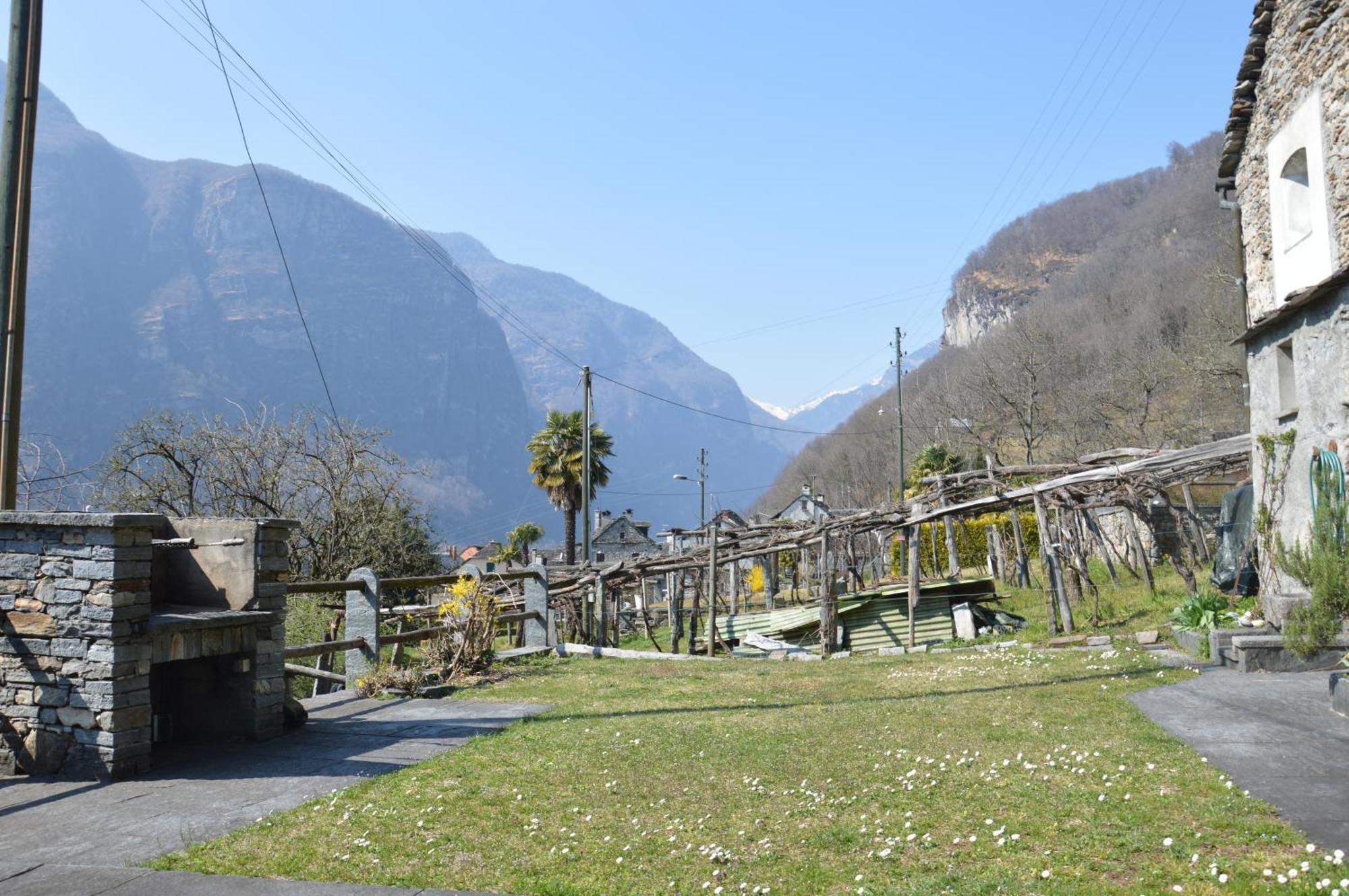 Villa Rustico Pult Someo Exterior foto